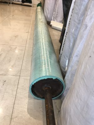 Rulo phi 140 dài 2530mm bọc pvc xanh nhám caro dày 2mm dùng cuốn vải